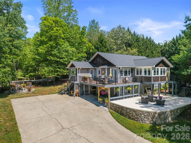 335 Village Boulevard sold home in Lake Lure Village Resort, Lake Lure, NC