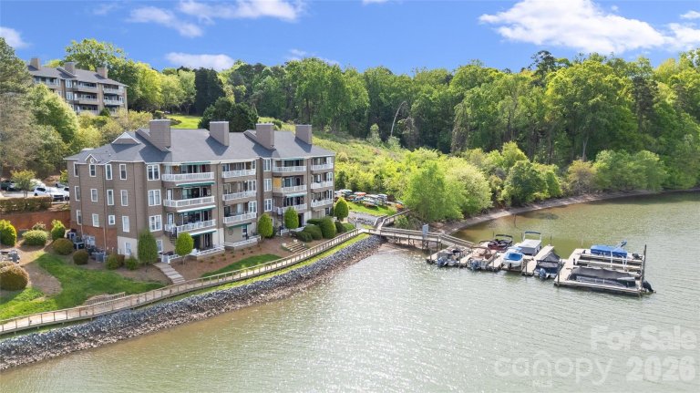 7340 Lakefront Drive pending home in Emerald Point, Charlotte, NC