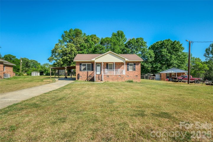 1704 Williams Circle pending home in Erwin Farm, Lancaster, SC