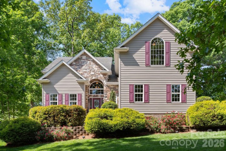 3083 Three Wood Drive sold home in Westport, Denver, NC