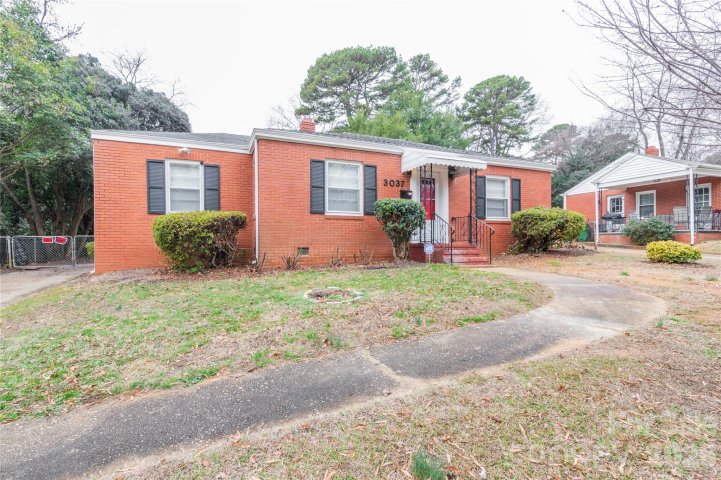 3037 Marlowe Avenue active home in Ashley Park, Charlotte, NC