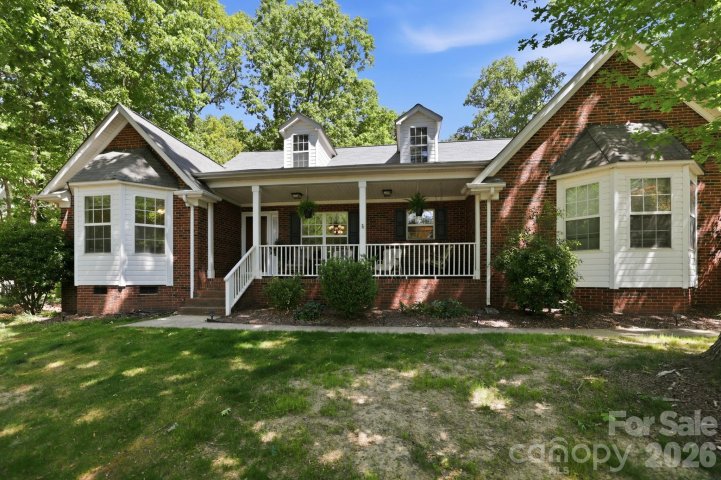210 Locust Court sold home in Country Woods East, Indian Trail, NC