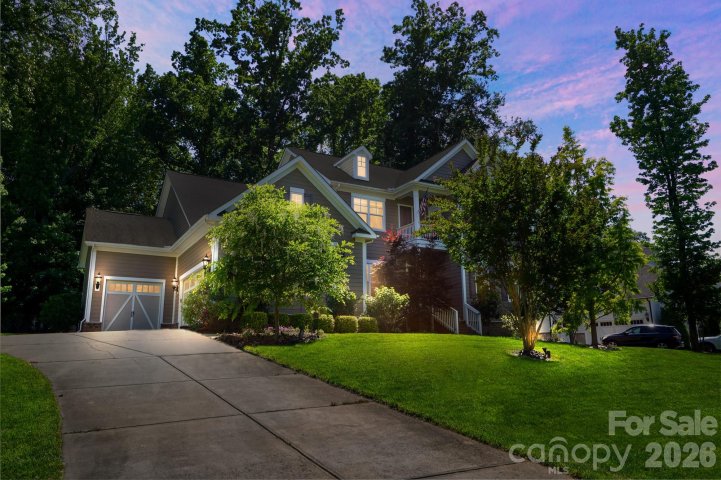 124 Shimmerlake Lane pending home in McLean - South Shore, Belmont, NC