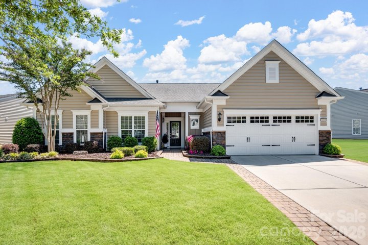 6193 Jack Thomas Drive pending home in Sun City Carolina Lakes, Fort Mill, SC