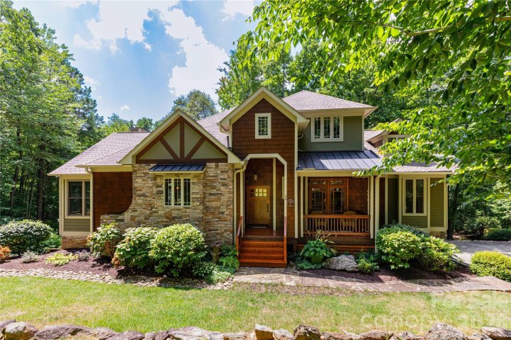 39 Hawks Pointe Lane sold home in Hawks Landing, Weaverville, NC
