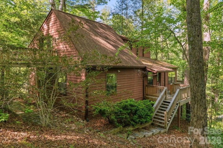 Homes in Terrace Gardens, Hendersonville