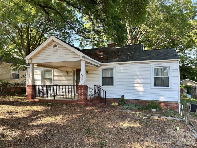 1917 Marguerite Avenue active home in Midwood, Charlotte, NC
