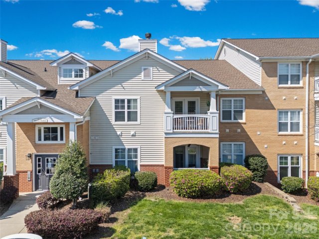 16458 Redstone Mountain Lane pending home in Copper Ridge, Charlotte, NC