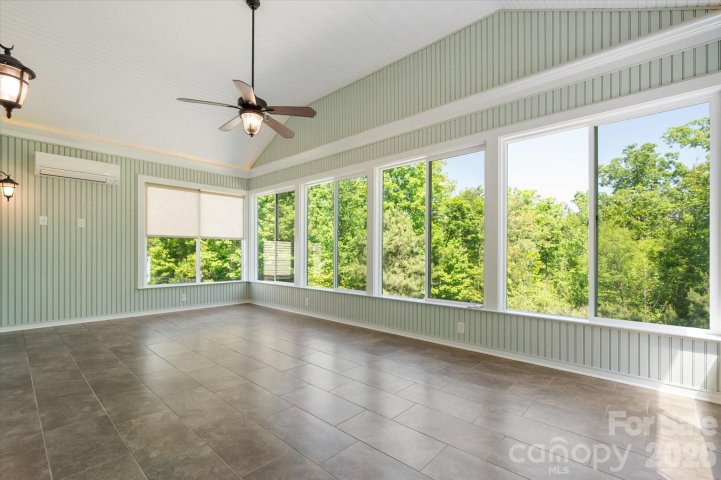 6056 Great Basin Lane pending home in Sun City Carolina Lakes, Fort Mill, SC