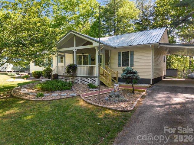 Homes in Crystal Creek, Pisgah Forest