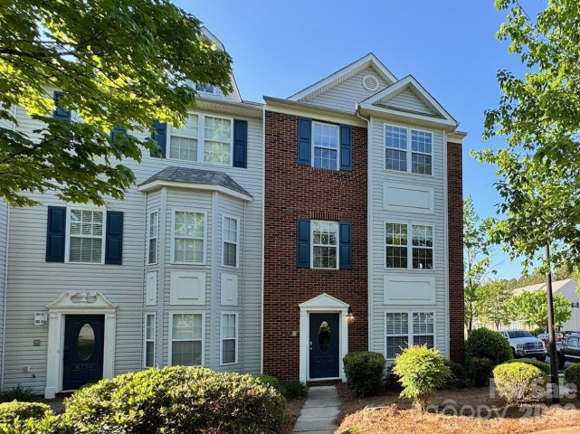 6748 Mountain Majesty Way active home in Tanners Creek, Huntersville, NC