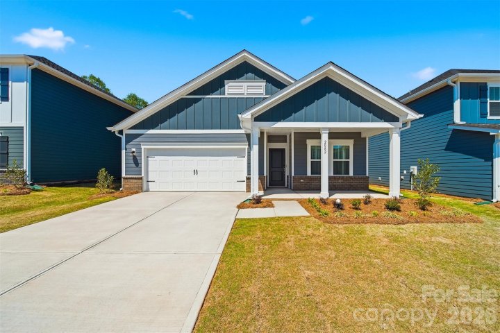 2082 Sunflower Circle pending home in Buffalo Ridge, Newton, NC