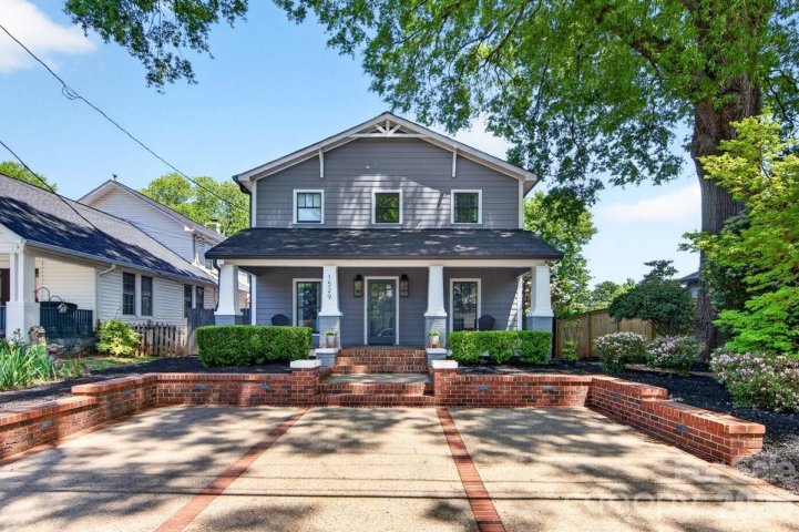 1529 E Worthington Avenue pending home in Dilworth, Charlotte, NC