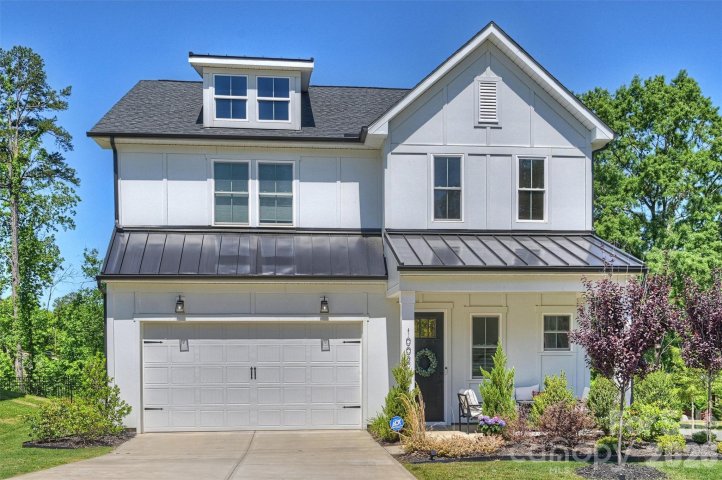 Homes in Tennyson, Matthews