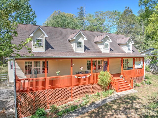 64 Wyoming Road active home in Kenilworth, Asheville, NC