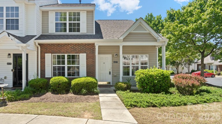 421 Caddy Street pending home in Cole Creek, Fort Mill, SC