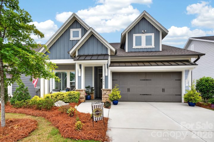 1306 Encore Lane pending home in Encore At Streamside, Waxhaw, NC