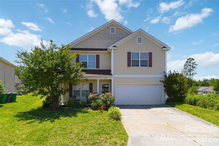 1839 Bray Drive pending home in Brookmere, Charlotte, NC
