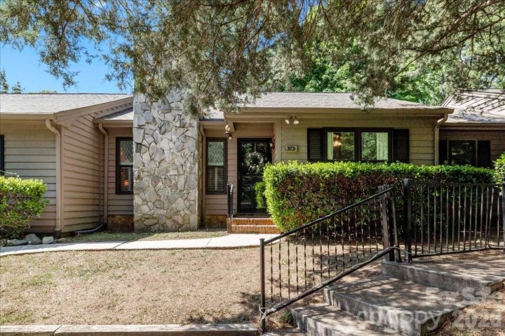 373 Sweetgum Drive pending home in Dogwood Hills, Fort Mill, SC