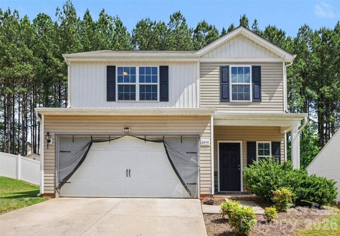 6414 Jerimoth Drive pending home in The Reserve At Canyon Hills, Charlotte, NC