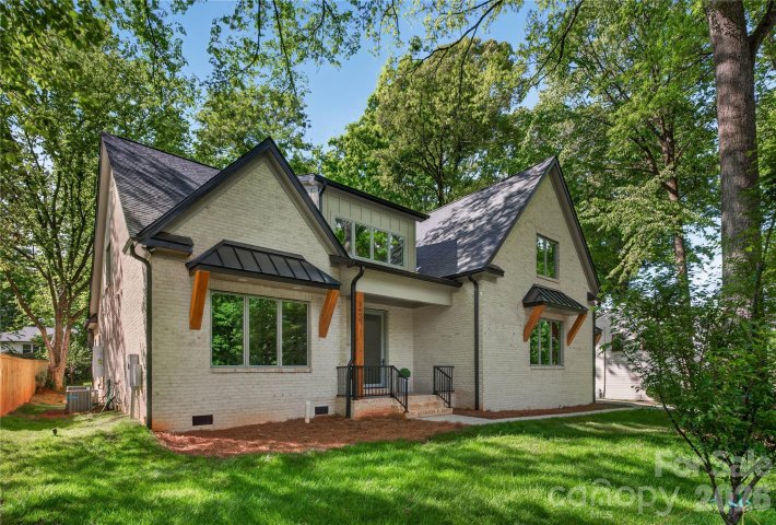 Homes in Woodbridge, Charlotte