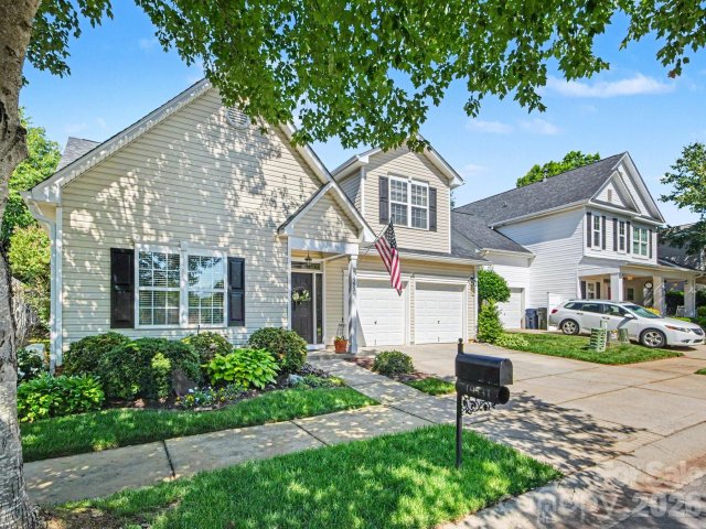 19531 Denae Lynn Drive pending home in Heritage Green, Cornelius, NC