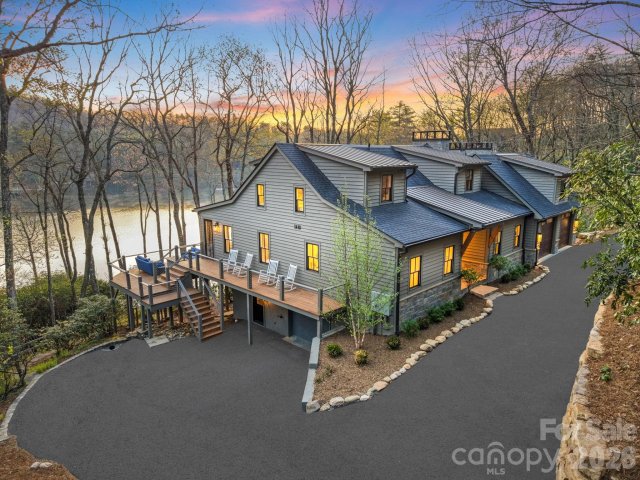 95 Cardinal Trace active home in Lake Toxaway Estates, Lake Toxaway, NC