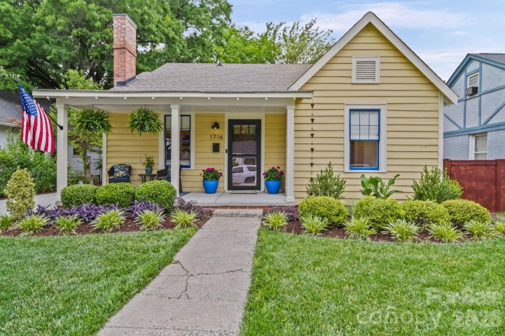 1716 Merriman Avenue active home in Wilmore, Charlotte, NC
