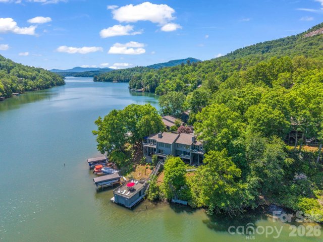 176 Quail Cove Road active home in Rumbling Bald On Lake Lure, Lake Lure, NC