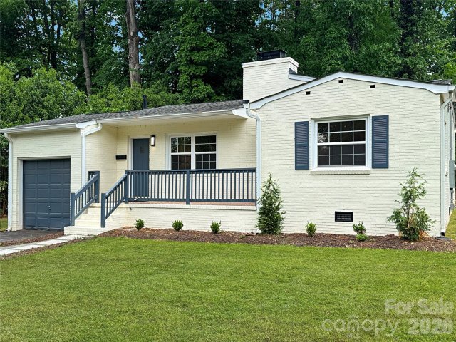 4065 Hiddenbrook Drive pending home in Oakhurst, Charlotte, NC