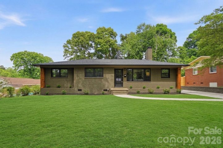 4017 Leeds Drive sold home in Eastway Park, Charlotte, NC