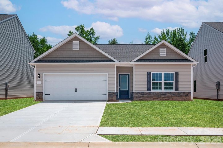 1121 Elyan Street pending home in Knights Bridge, Richburg, SC