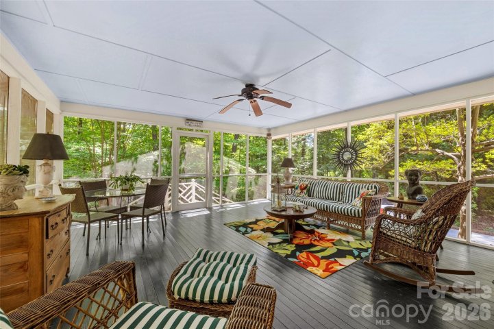 1018 Myers Circle sold home in Forest Hills, Lancaster, SC