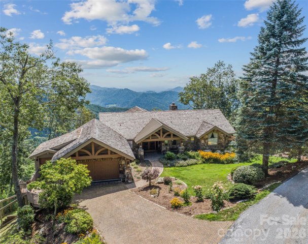 218 Slickrock Road active home in Mountain Air, Burnsville, NC