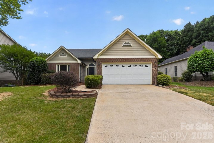 3055 River Ridge Drive pending home in Riverwood Plantation, Gastonia, NC