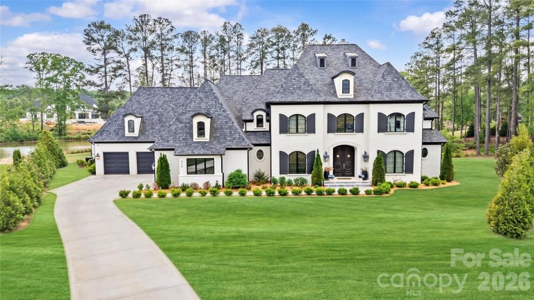910 Deodar Cedar Drive pending home in Twin Lakes, Weddington, NC