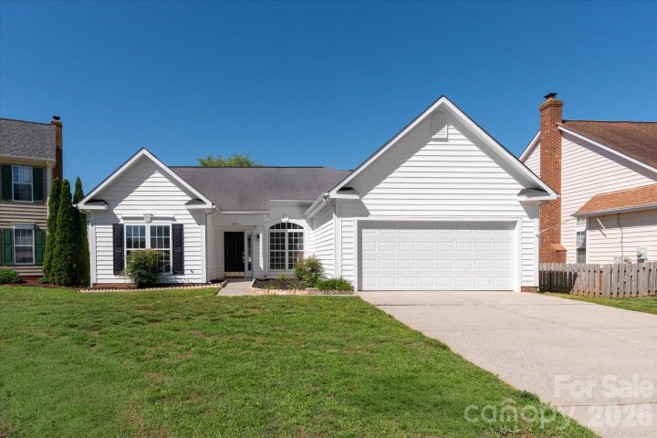 5304 Fennell Street pending home in Lake Park, Indian Trail, NC