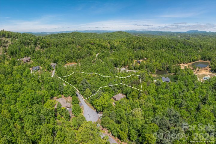 305 Freedom Trail Court active home in Cobblestone Village, Zirconia, NC