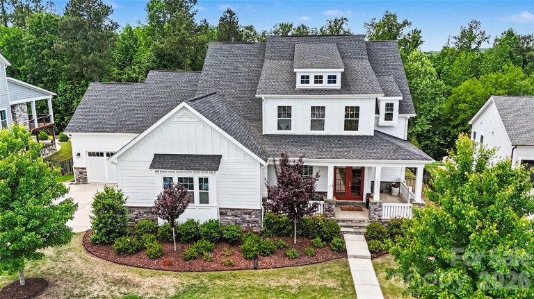 2865 Wateran Way pending home in Masons Bend, Fort Mill, SC