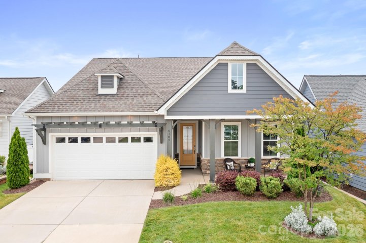6164 Pier Drive pending home in Trilogy Lake Norman, Denver, NC