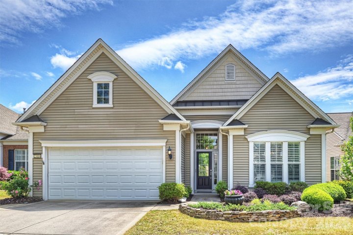 23116 Kingfisher Drive active home in Sun City Carolina Lakes, Fort Mill, SC