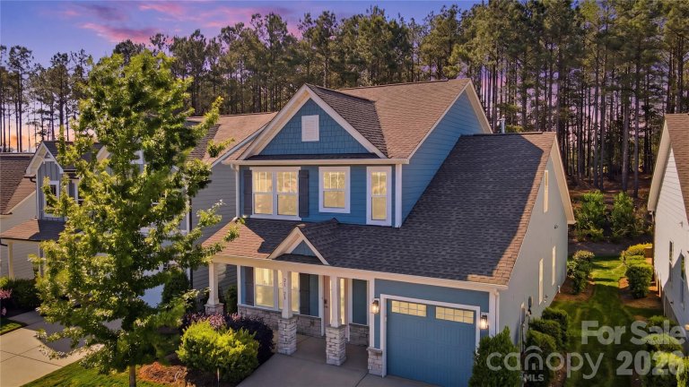 21220 Sanctuary Drive active home in Edgewater, Lancaster, SC
