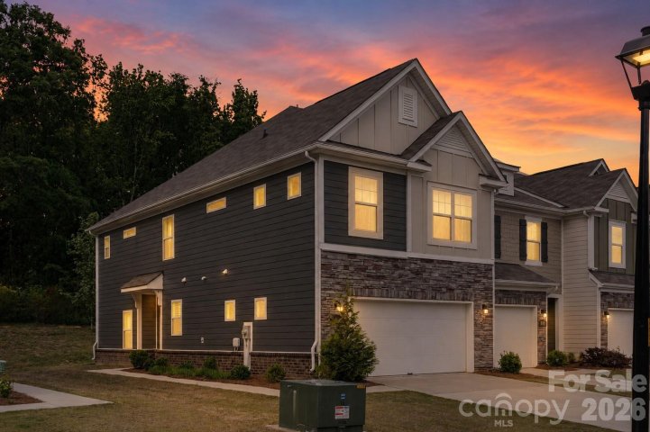 Homes in Harpers Run, Matthews