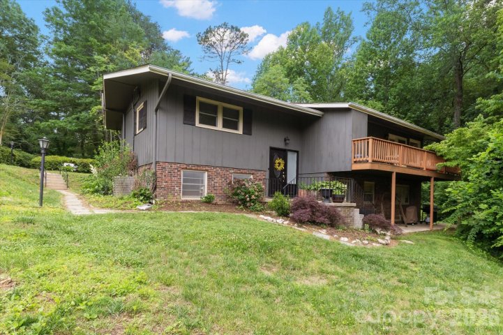 Homes in Whisperwood, Hendersonville