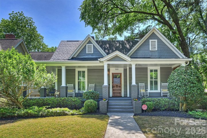 1919 Springdale Avenue pending home in Dilworth, Charlotte, NC