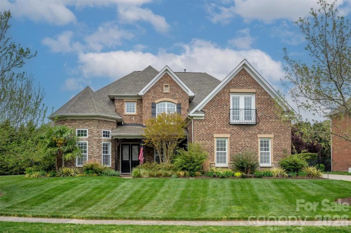 6512 Springs Mill Road pending home in Stone Creek Ranch, Charlotte, NC