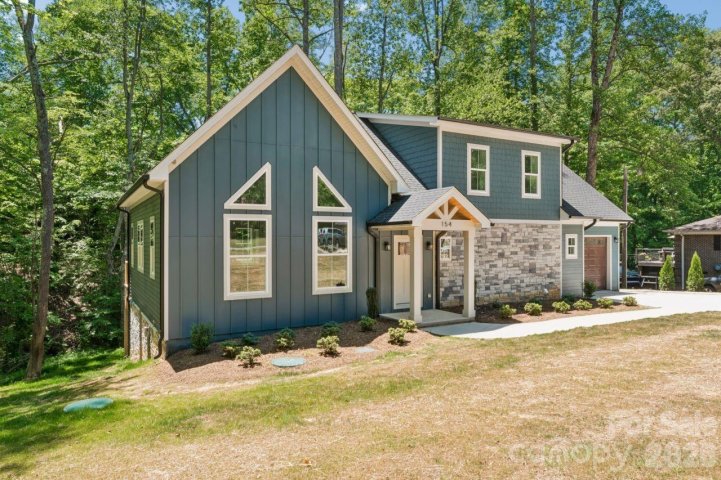 Homes in Normandy Breaks, Troutman