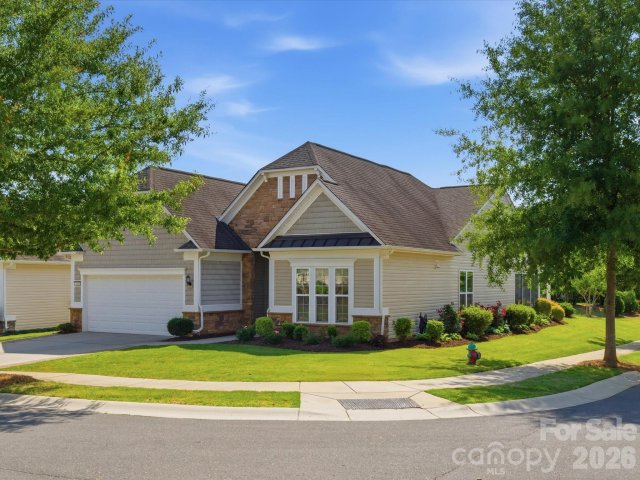 1004 Mava Court active home in Sun City Carolina Lakes, Indian Land, SC