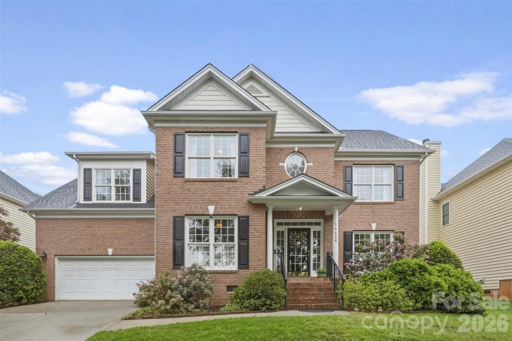 14438 Harvington Drive active home in MacAulay, Huntersville, NC