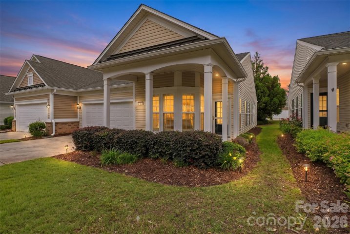 9016 Smokey Hill Lane active home in Sun City Carolina Lakes, Fort Mill, SC